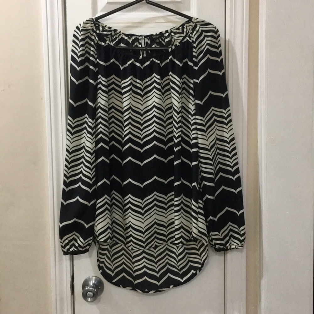 Cupio black and white long sleeved blouse